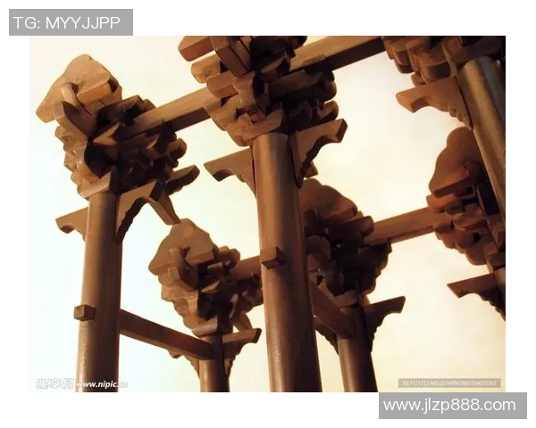 足球斗拱的魅力探秘：从传统文化到现代竞技的完美结合