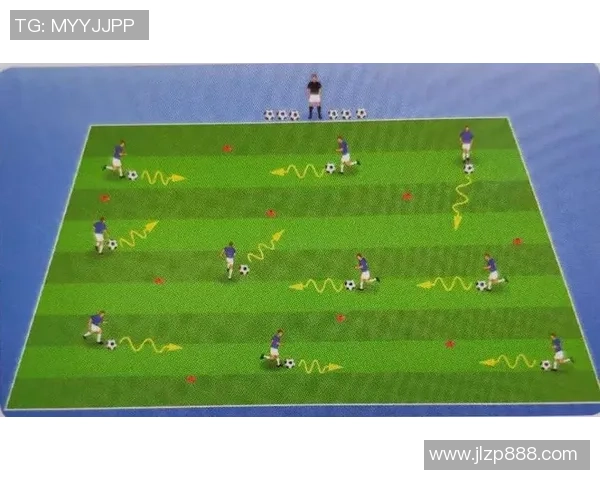 足球胶泥的创新应用与发展前景分析助力足球场地建设与维护 足球胶泥的创新应用与发展前景分析助力足球场地建设与维护